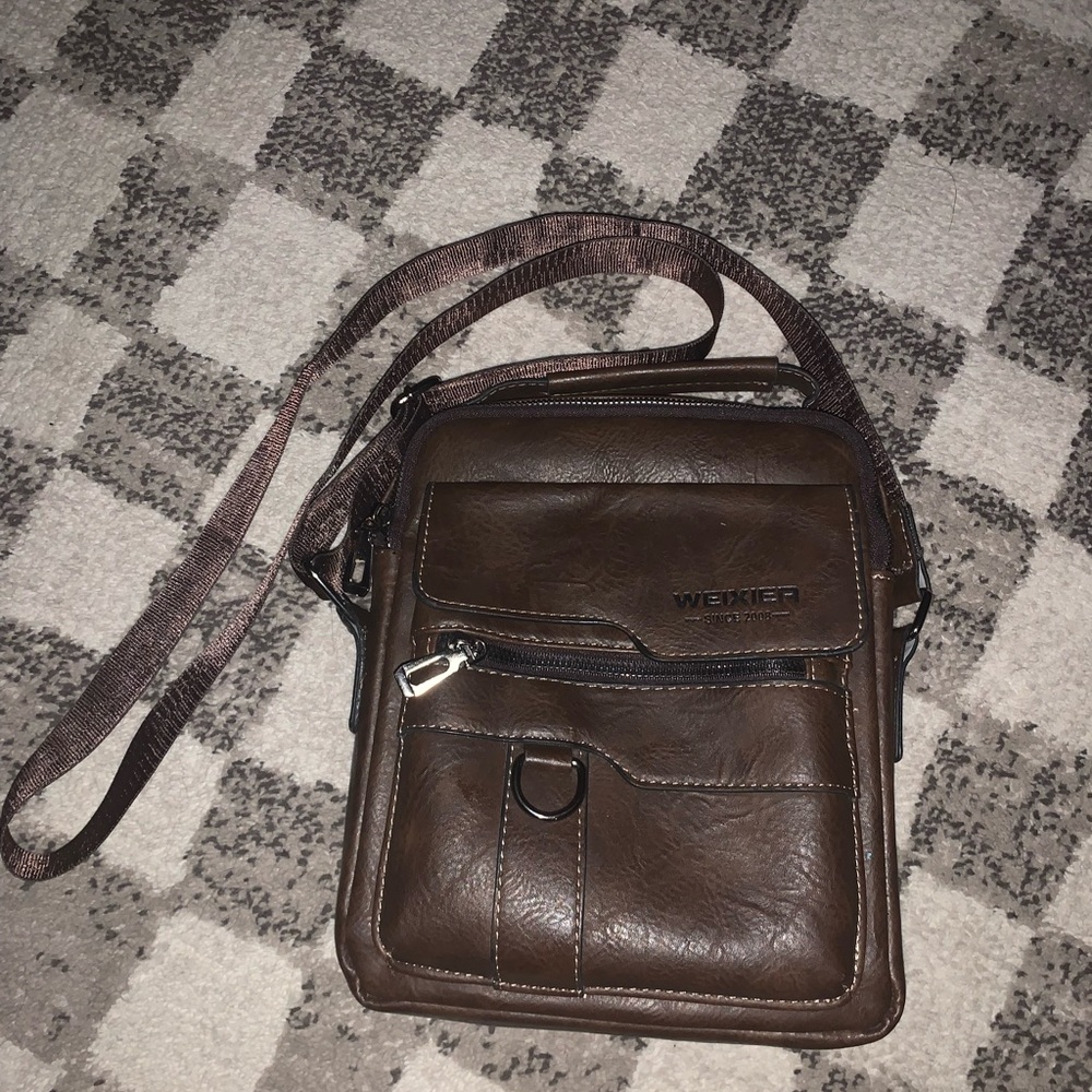 Weixier Brown Leather Messenger Bag
